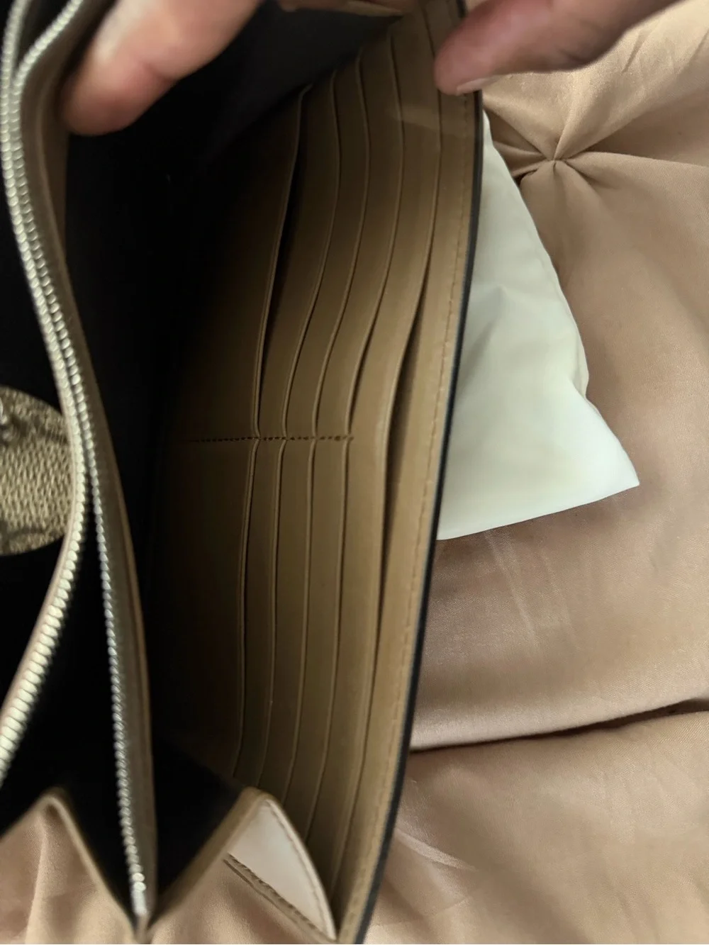 Gucci clasp cleaned tone